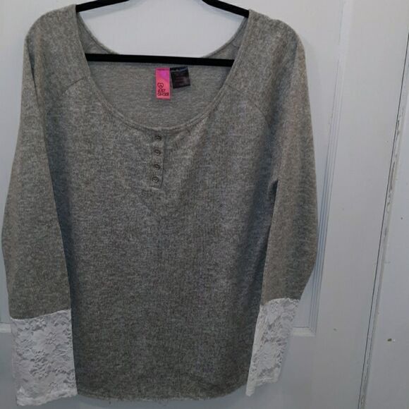 Woman's sweater size extra extra large - Picture 1 of 5